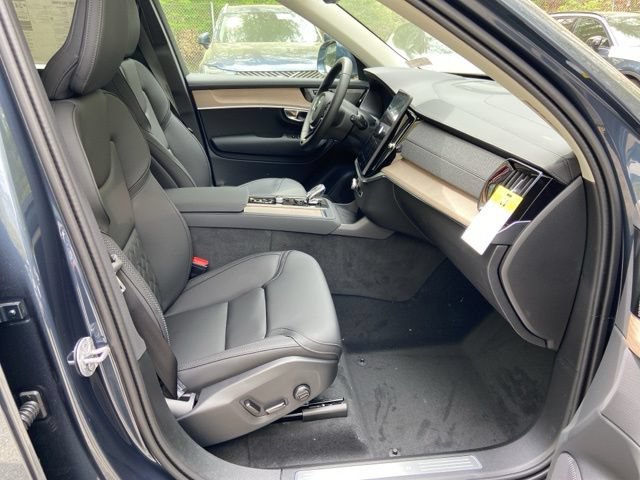 New 2026 Volvo XC90 B5 Plus AWD/4WD image 18