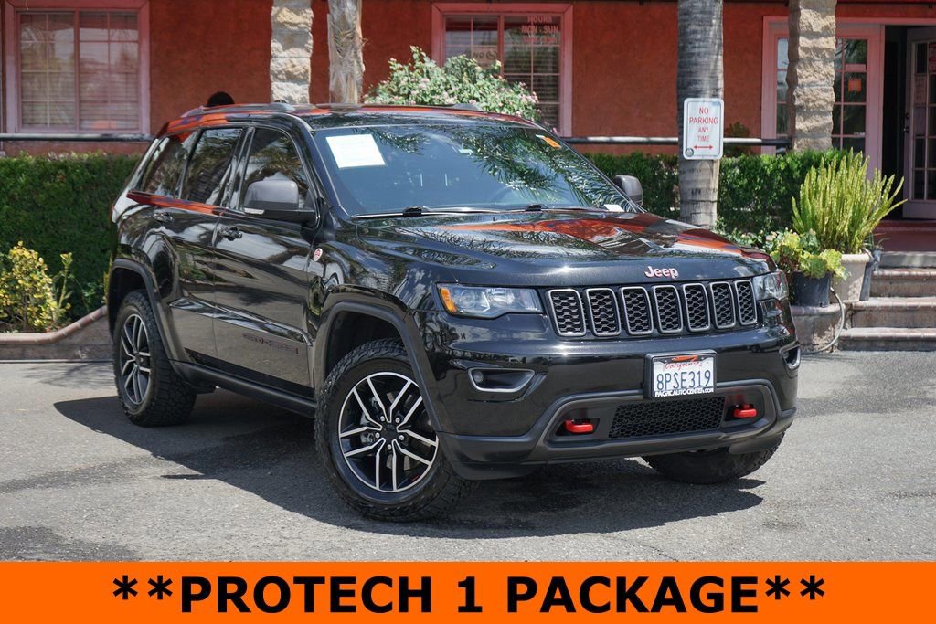 Used 2020 Jeep Grand Cherokee Trailhawk image 2