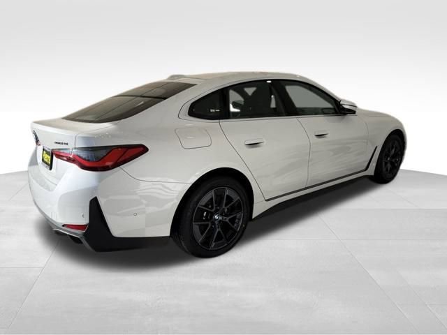 Used 2025 BMW i4 xDrive40i w/ Parking Assistance Package image 6