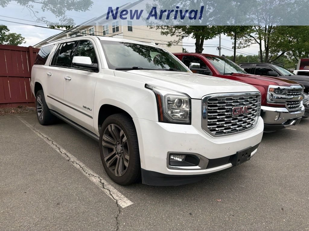 Used 2019 GMC Yukon XL Denali w/ Denali Ultimate Package AWD/4WD image 2