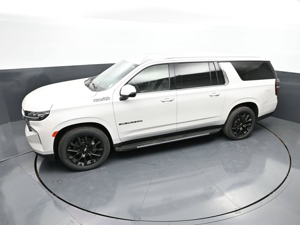 Used 2022 Chevrolet Suburban High Country w/ LPO, Illumination Package AWD/4WD image 43