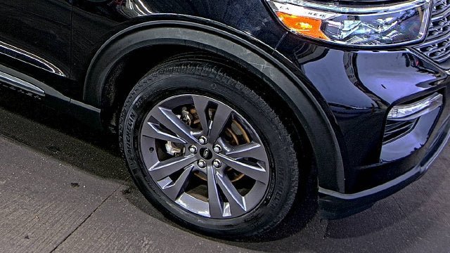 Used 2023 Ford Explorer XLT w/ Equipment Group 202A AWD/4WD image 23