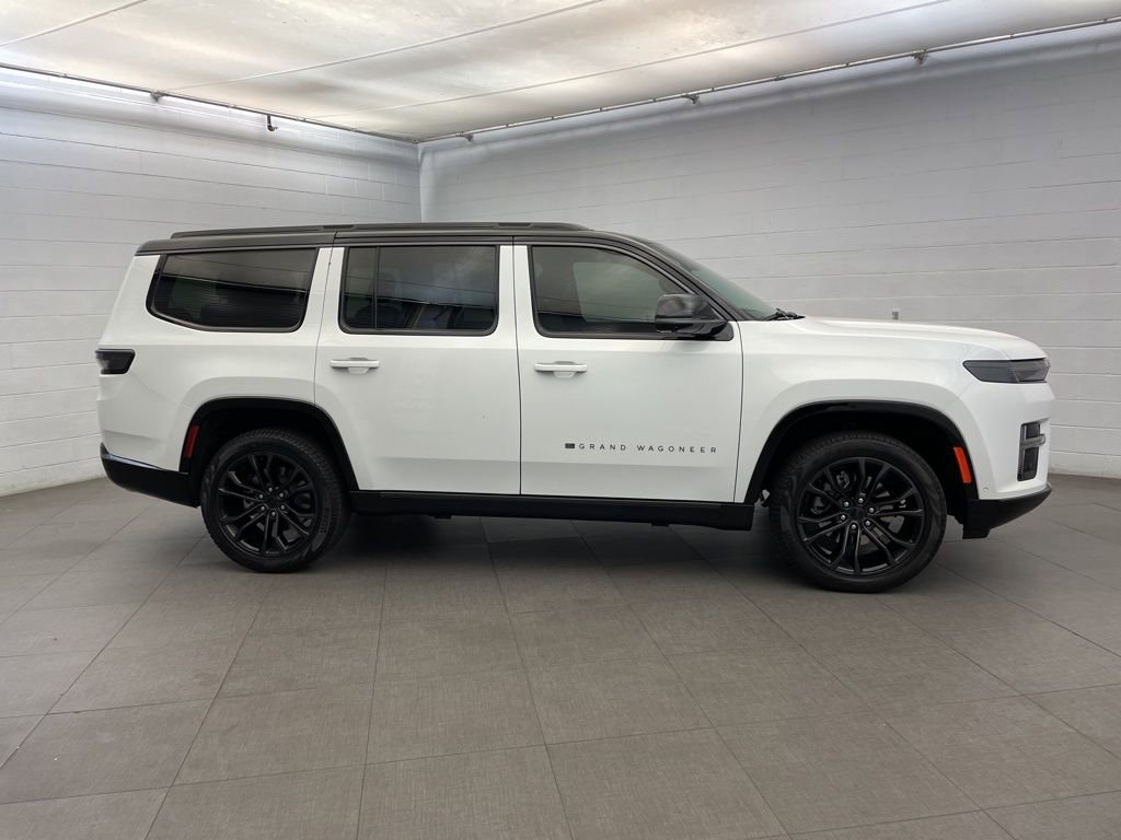 New 2026 Jeep Grand Wagoneer Summit AWD/4WD image 2