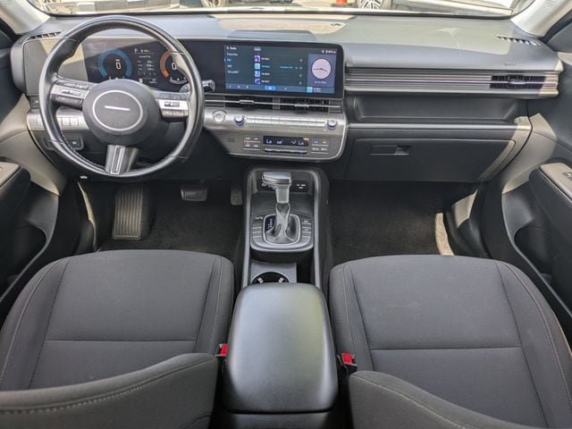 Used 2025 Hyundai Kona SEL FWD image 15