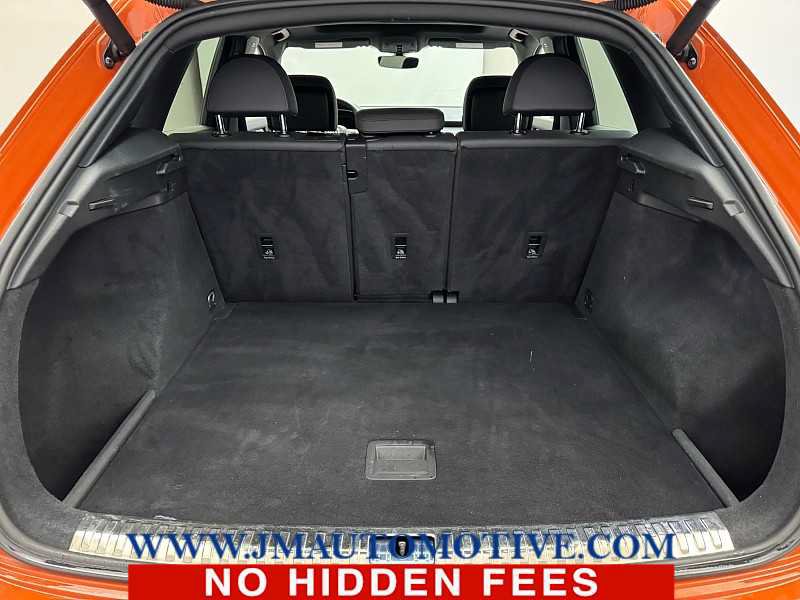 Used 2021 Audi Q3 2.0T Premium w/ Convenience Package AWD/4WD image 17