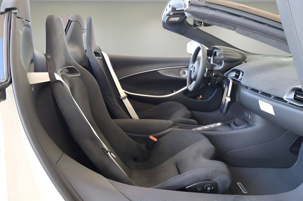 New 2026 McLaren Artura Spider RWD image 14