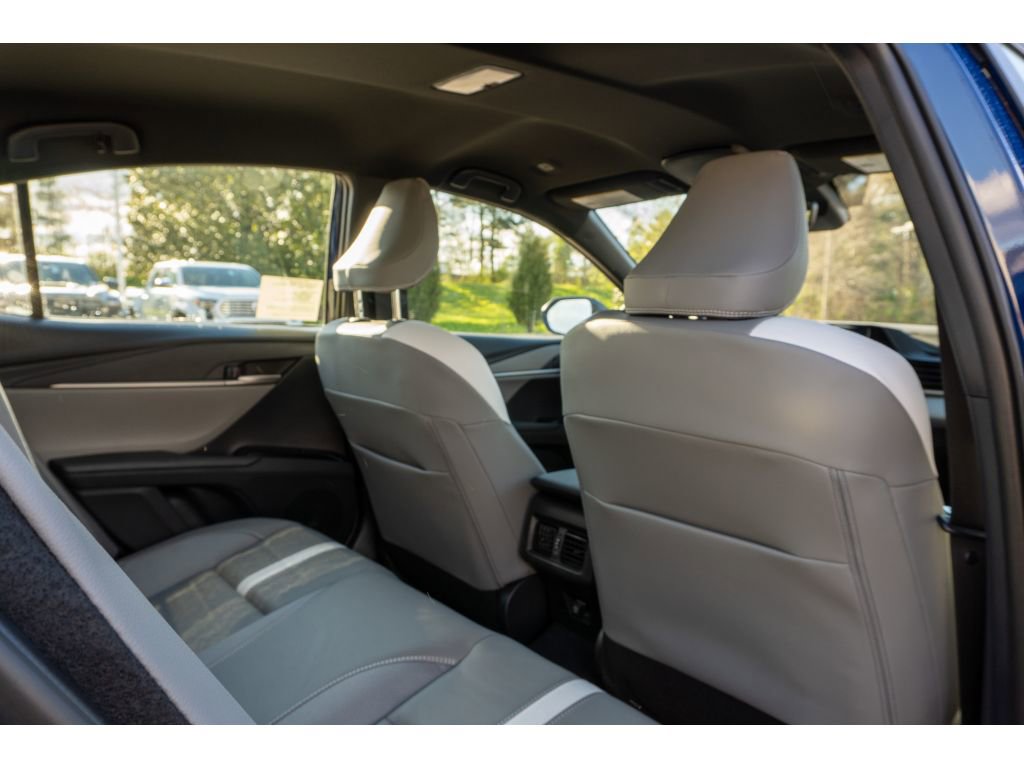 Used 2026 Toyota Camry SE w/ Convenience Package image 15