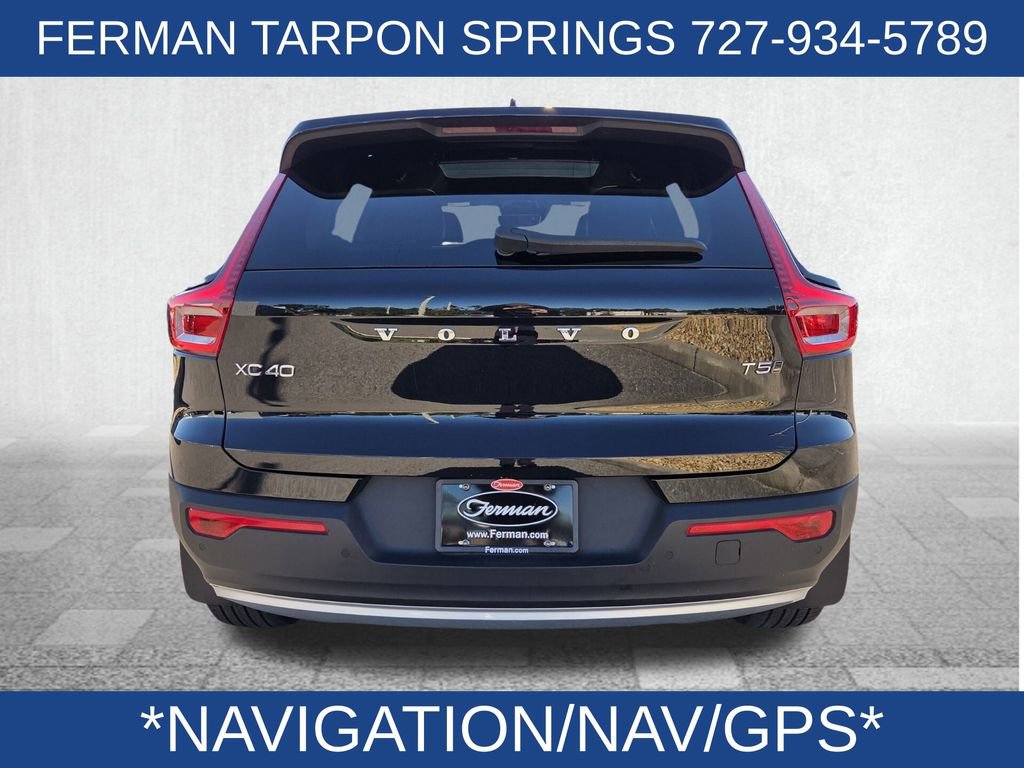 Used 2020 Volvo XC40 T5 Momentum w/ Premium Package image 7