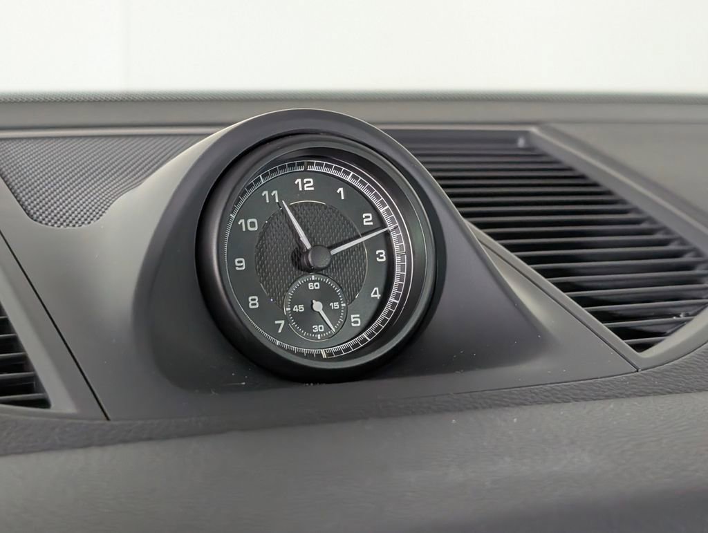 New 2026 Porsche Macan image 31