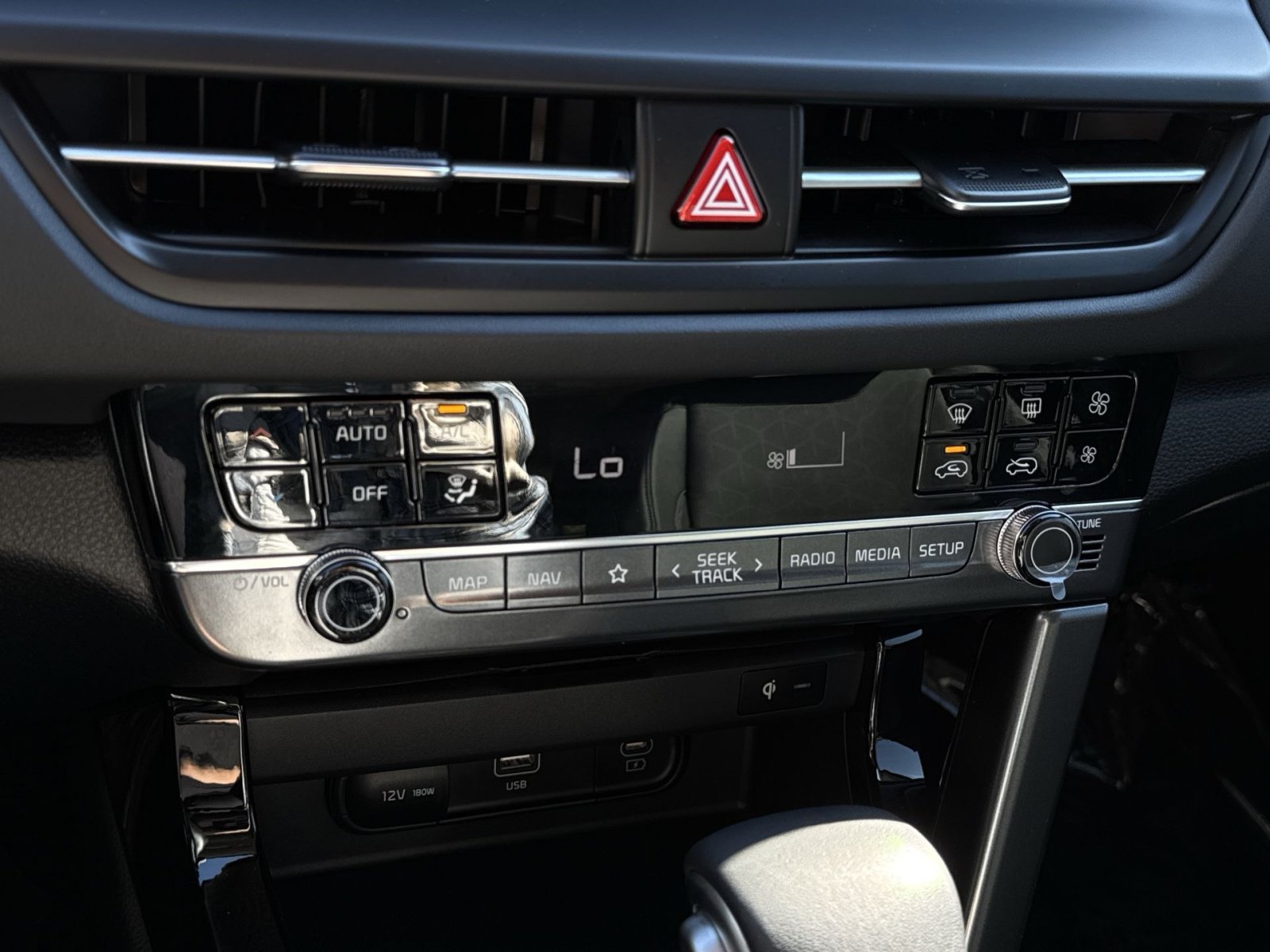Used 2025 Kia Seltos EX FWD image 30