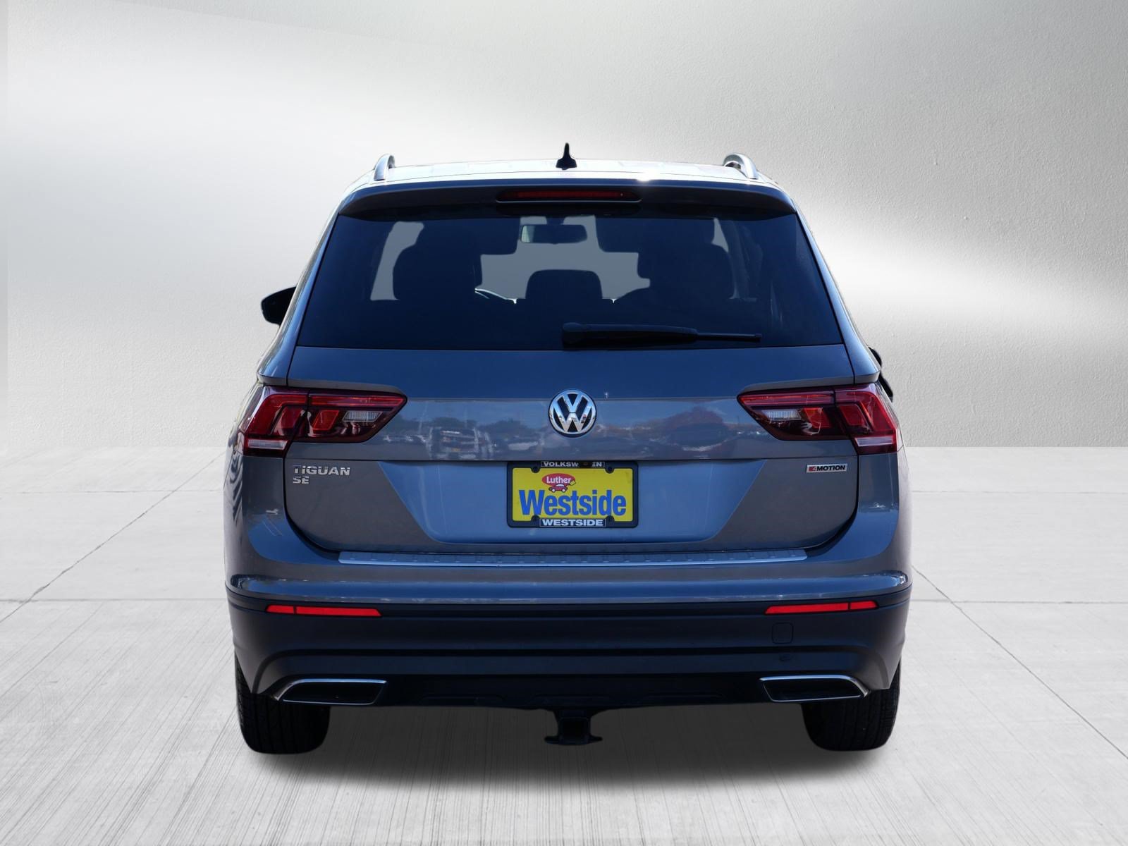 Used 2019 Volkswagen Tiguan SE w/ Panoramic Sunroof Package AWD/4WD image 6
