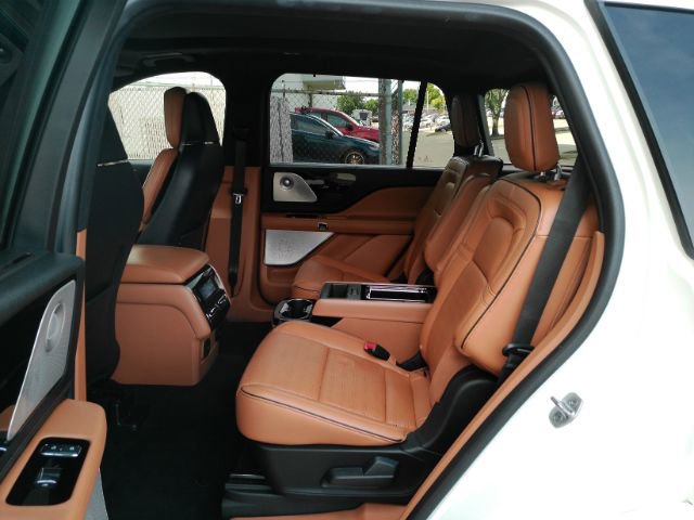 Used 2022 Lincoln Aviator Black Label Grand Touring w/ Class IV Trailer Tow Package AWD/4WD image 18