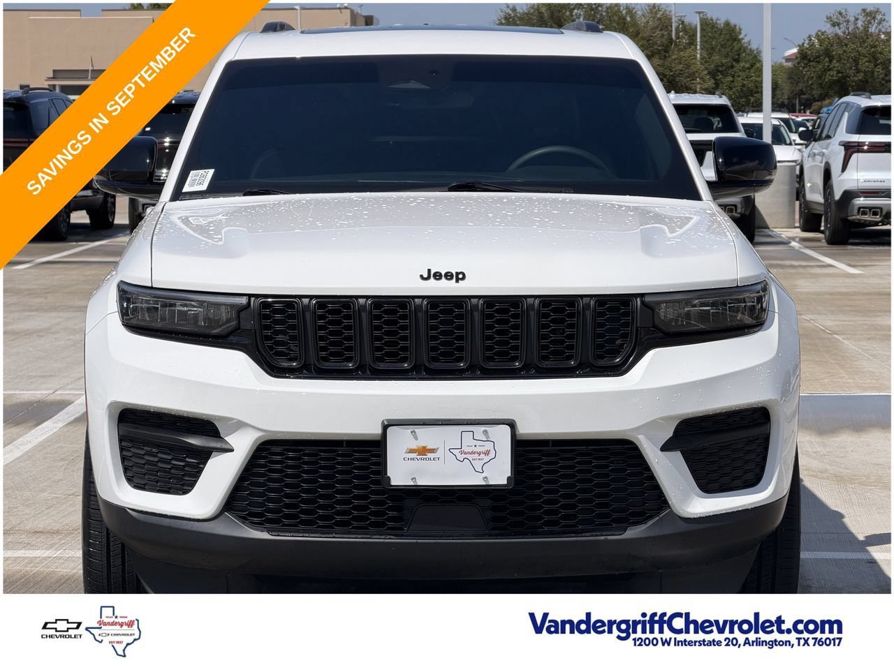 Used 2023 Jeep Grand Cherokee Altitude RWD image 5