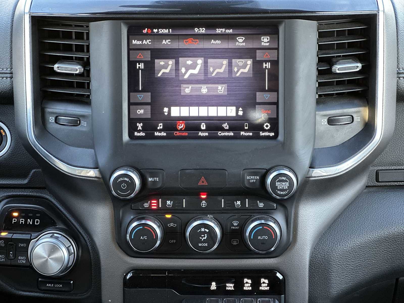 Used 2020 RAM 1500 Laramie w/ Sport Appearance Package image 17