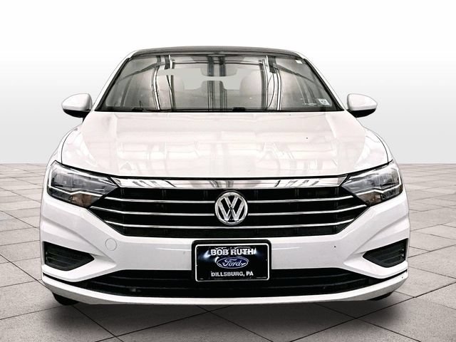 Used 2020 Volkswagen Jetta SE w/ SE Cold Weather Package FWD image 3