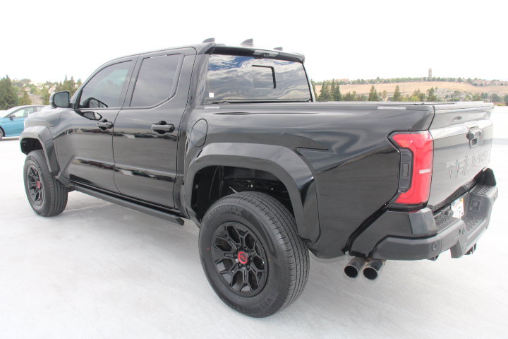Certified 2025 Toyota Tacoma TRD Pro w/ Tow Tech Package AWD/4WD image 7
