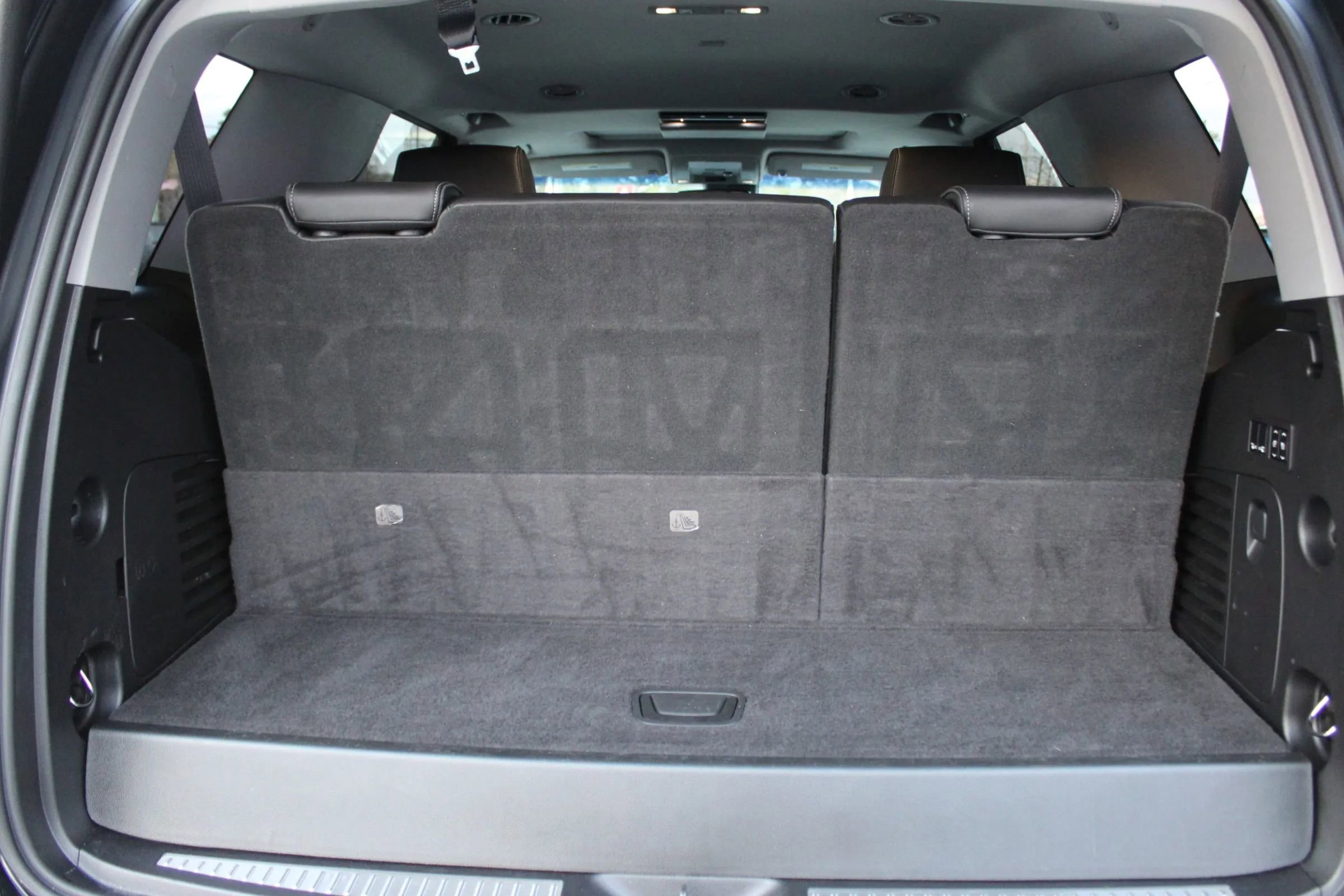 Used 2017 GMC Yukon Denali w/ Open Road Package image 29