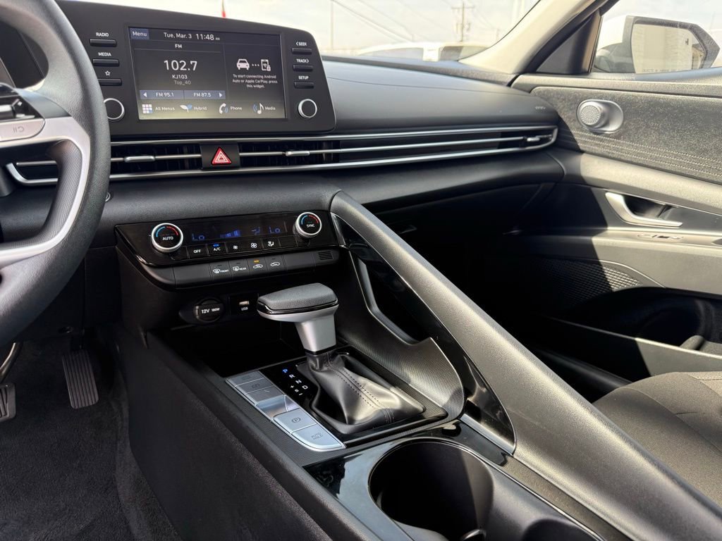 Used 2026 Hyundai Elantra Blue image 45