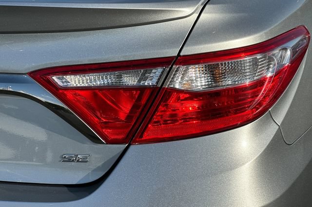 Certified 2017 Toyota Camry SE FWD image 30