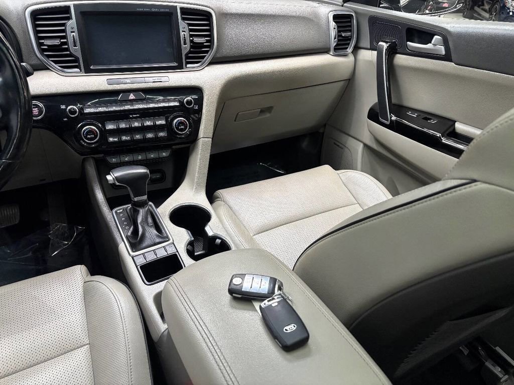 Used 2018 Kia Sportage EX w/ EX Technology Package image 45