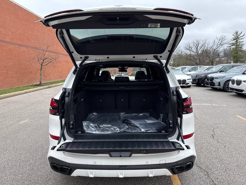 New 2026 BMW X5 M60i AWD/4WD image 24