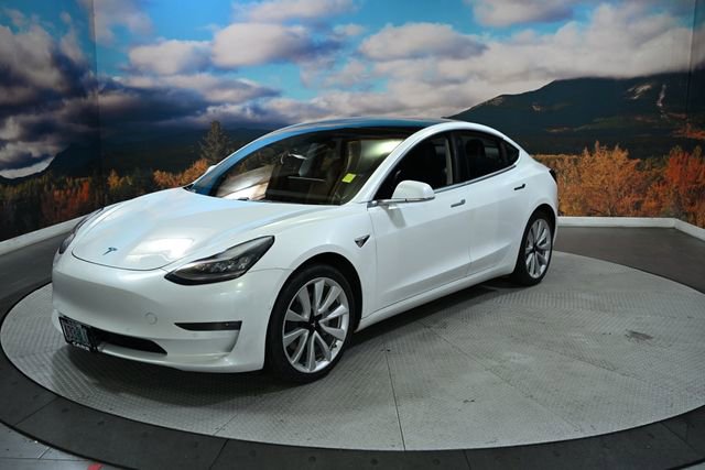 Used 2019 Tesla Model 3 Long Range image 4