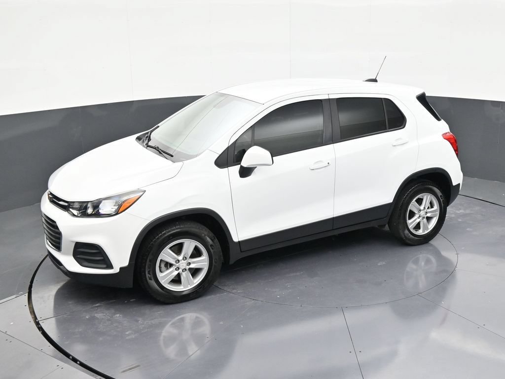 Used 2021 Chevrolet Trax LS AWD/4WD image 12