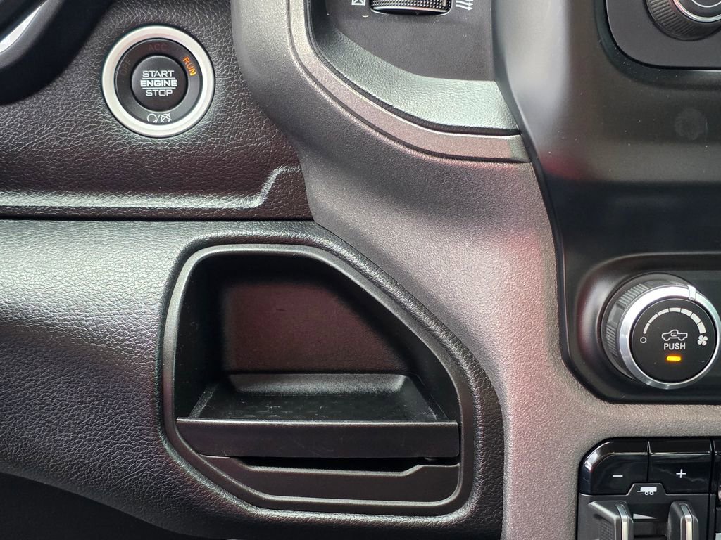 Used 2020 RAM 3500 Tradesman w/ Chrome Appearance Group AWD/4WD image 28