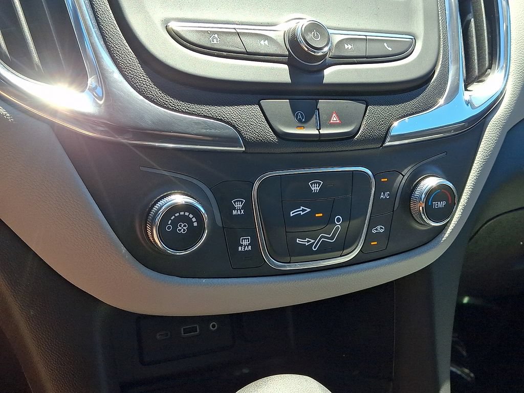 Certified 2023 Chevrolet Equinox LS w/ LS Convenience Package FWD image 15