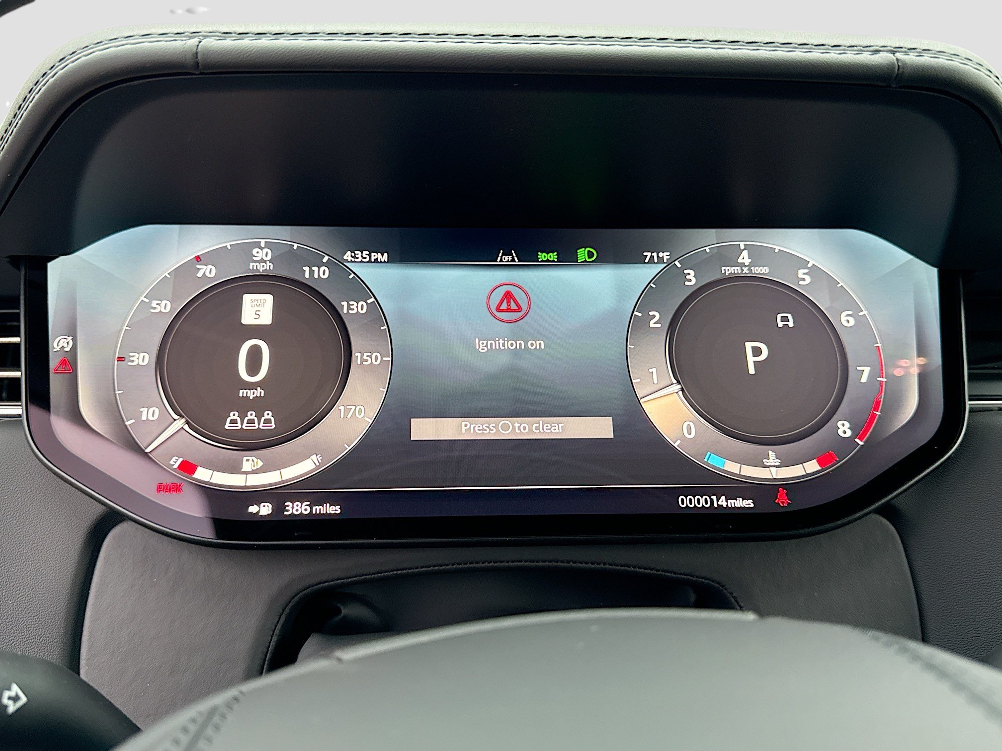 New 2026 Land Rover Range Rover Autobiography AWD/4WD image 40