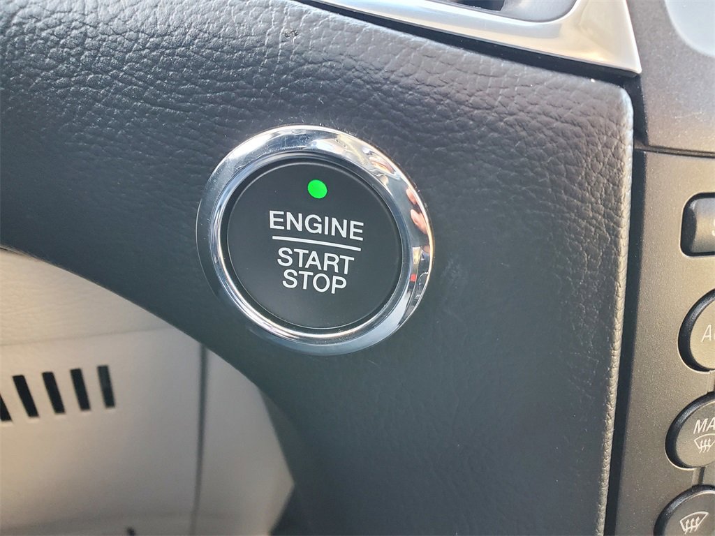 Used 2016 Ford Edge Titanium w/ Equipment Group 301A image 19