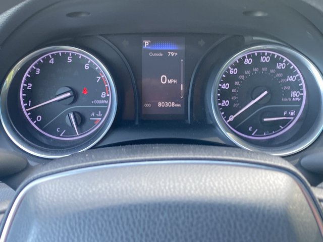 Used 2018 Toyota Camry LE FWD image 15