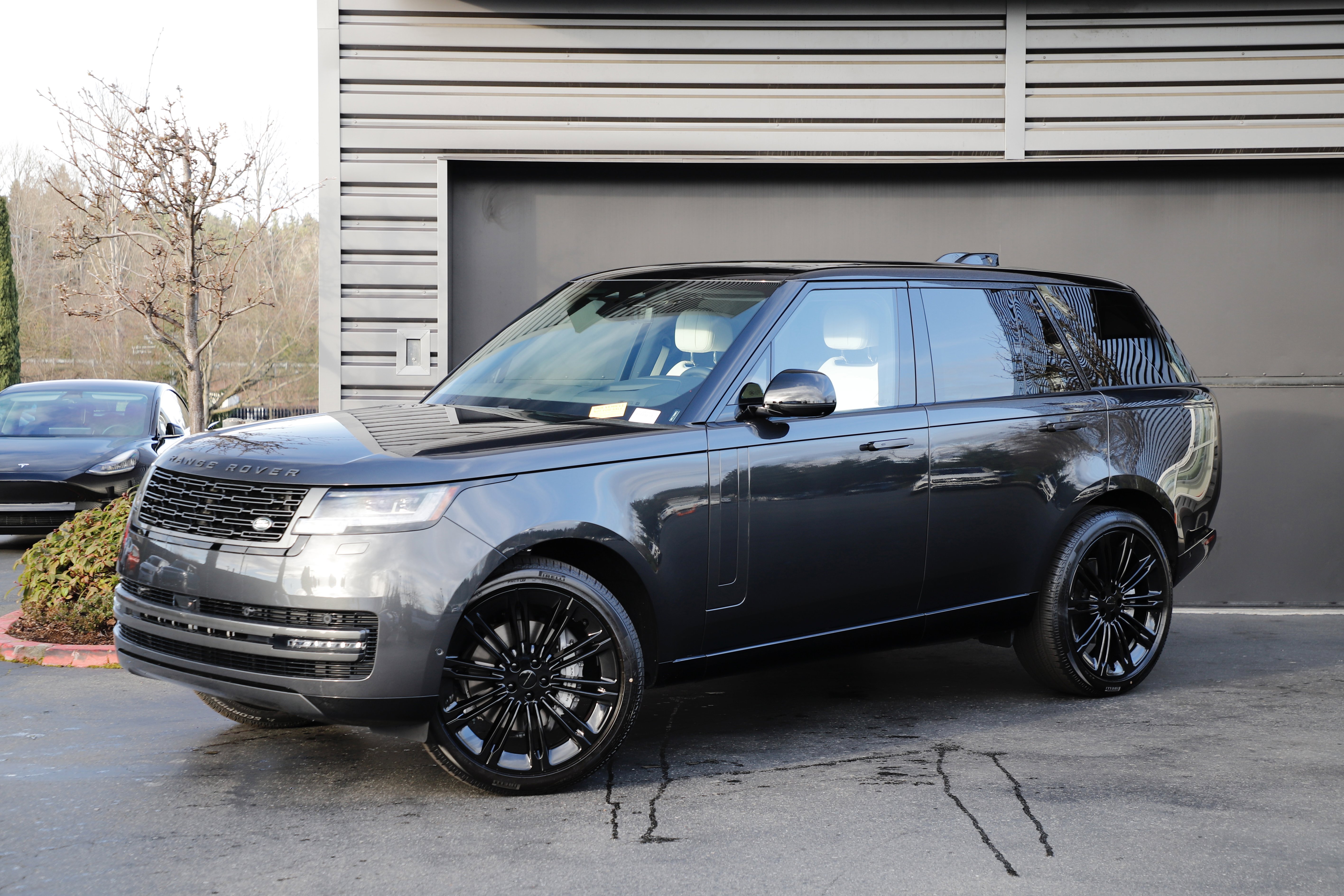 New 2026 Land Rover Range Rover SE image 1