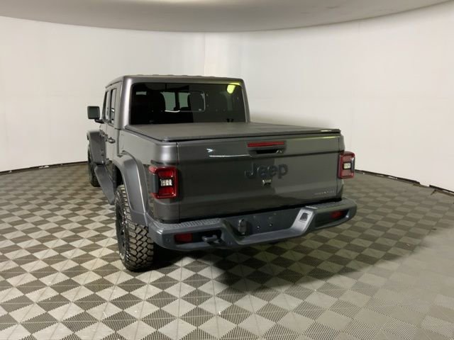 Used 2025 Jeep Gladiator Sport image 11