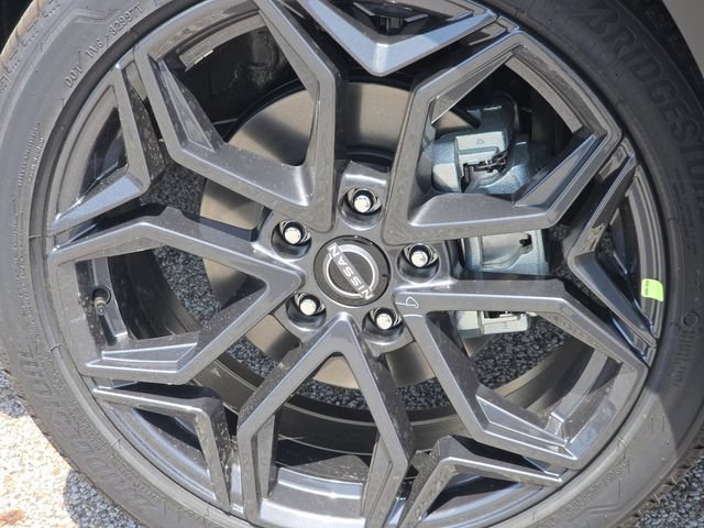 New 2026 Nissan Kicks SR w/ Cold Weather Package AWD/4WD image 9