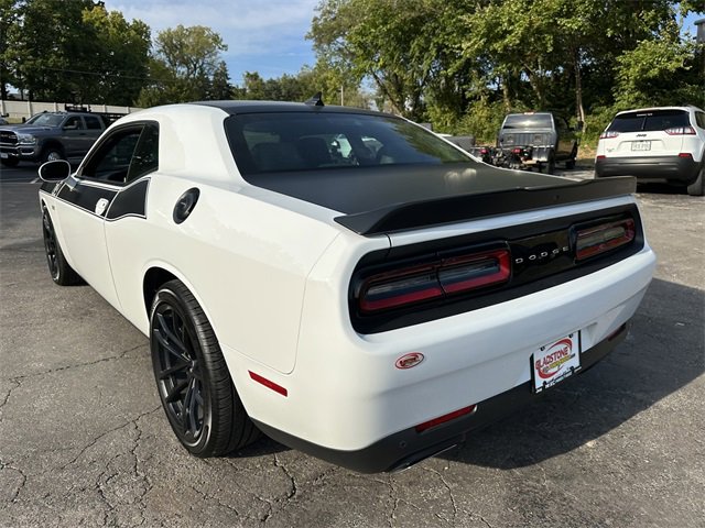 Used 2023 Dodge Challenger R/T Scat Pack w/ T/A Package image 8