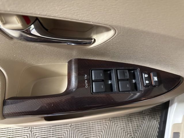 Used 2011 Toyota Venza AWD w/ Convenience Pkg image 20