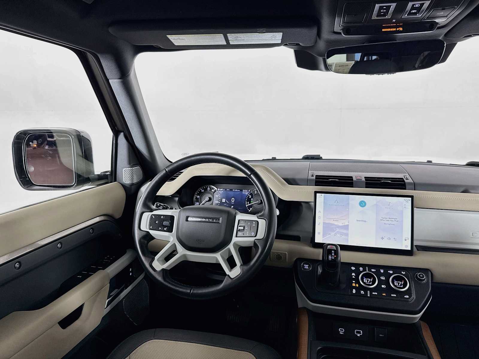 Used 2023 Land Rover Defender 130 X-Dynamic SE AWD/4WD image 24