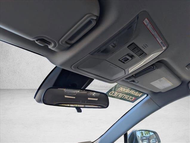 Used 2025 Toyota RAV4 XLE AWD/4WD image 21