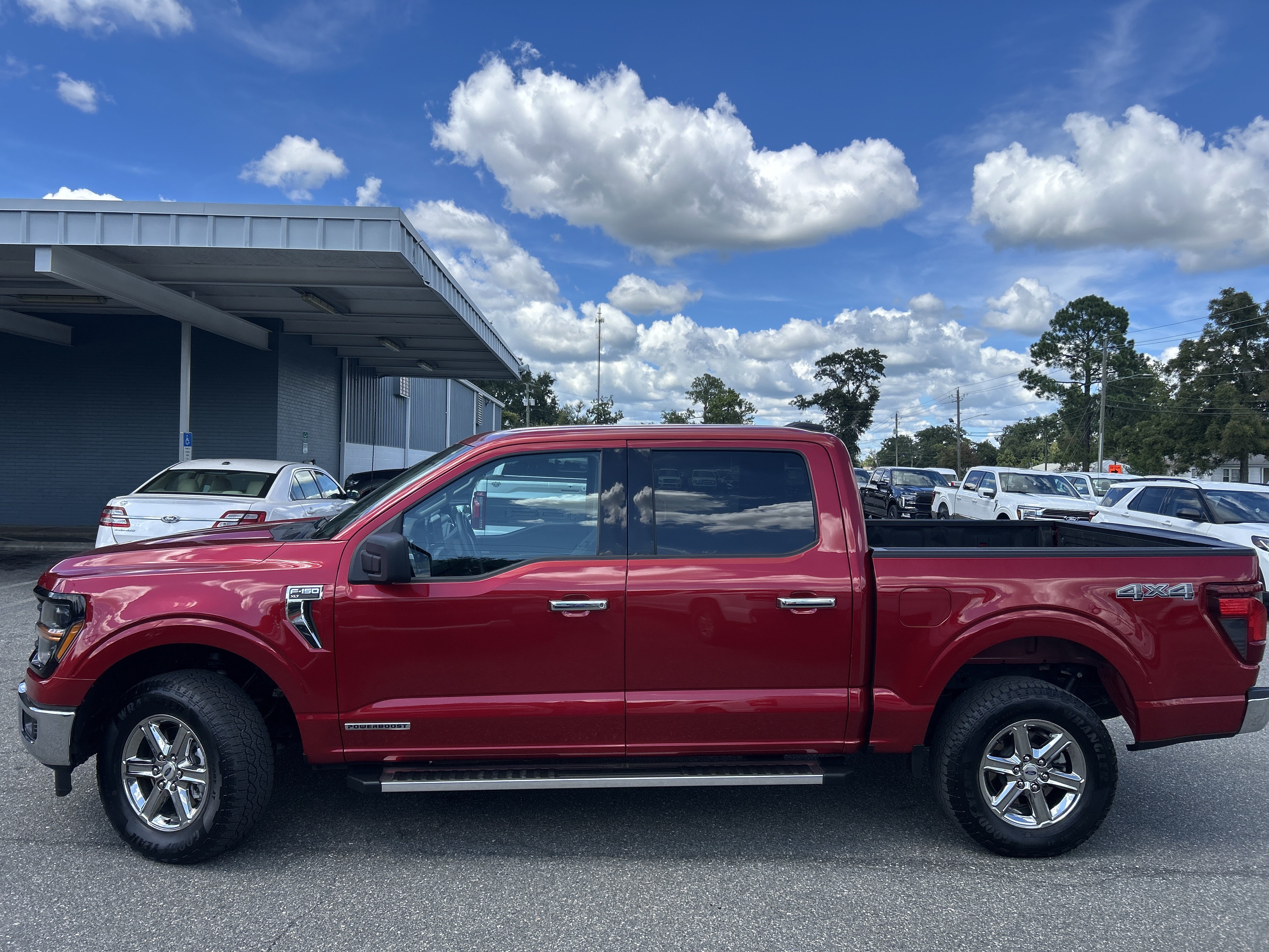 Used 2025 Ford F150 XLT w/ Equipment Group 301A Standard AWD/4WD image 4