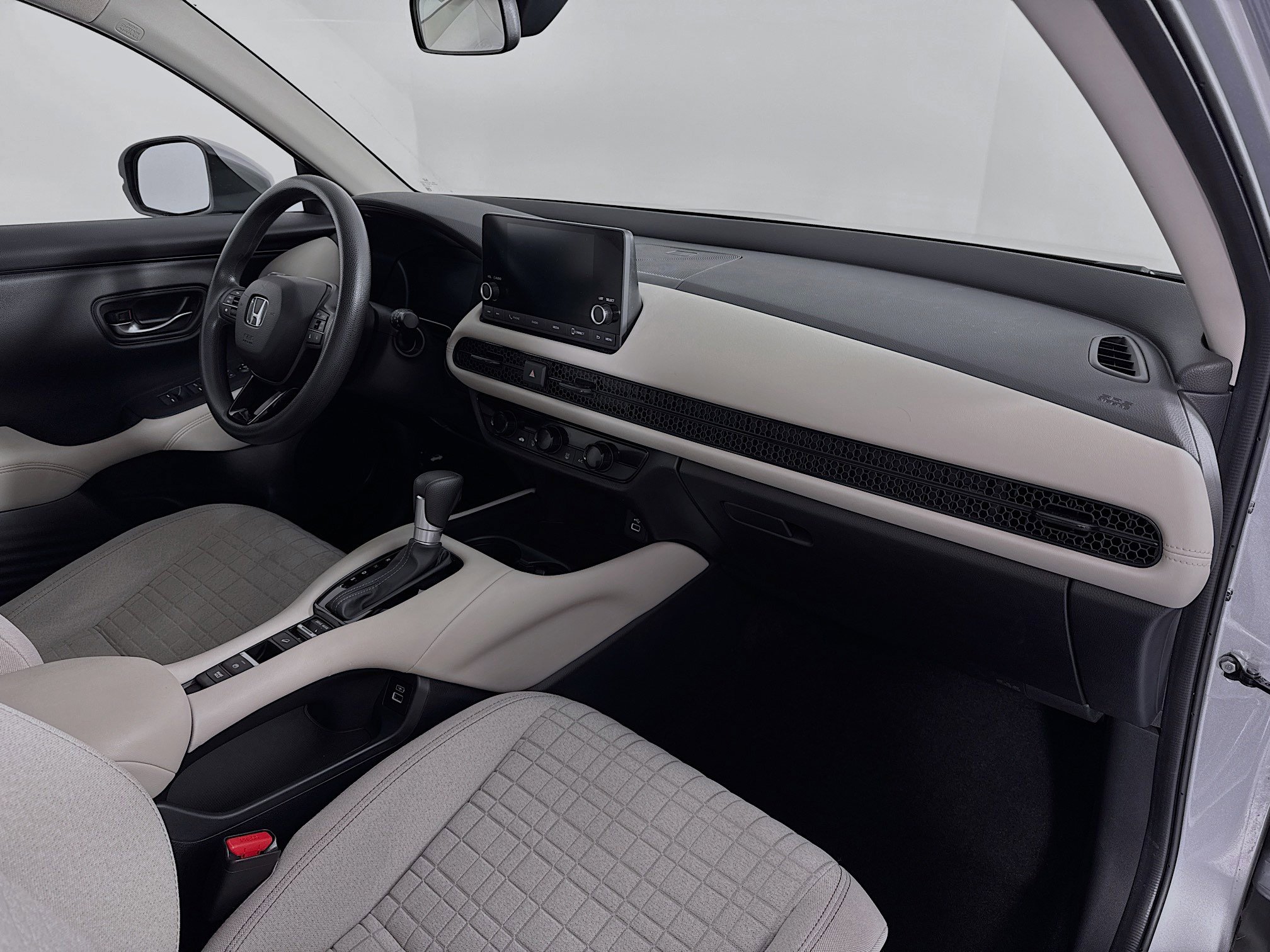 Certified 2023 Honda HR-V LX image 26