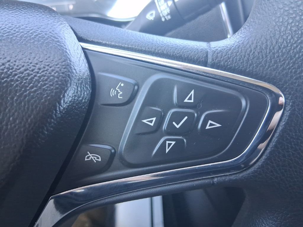 Used 2018 Chevrolet Cruze LT w/ LT Convenience Package image 18