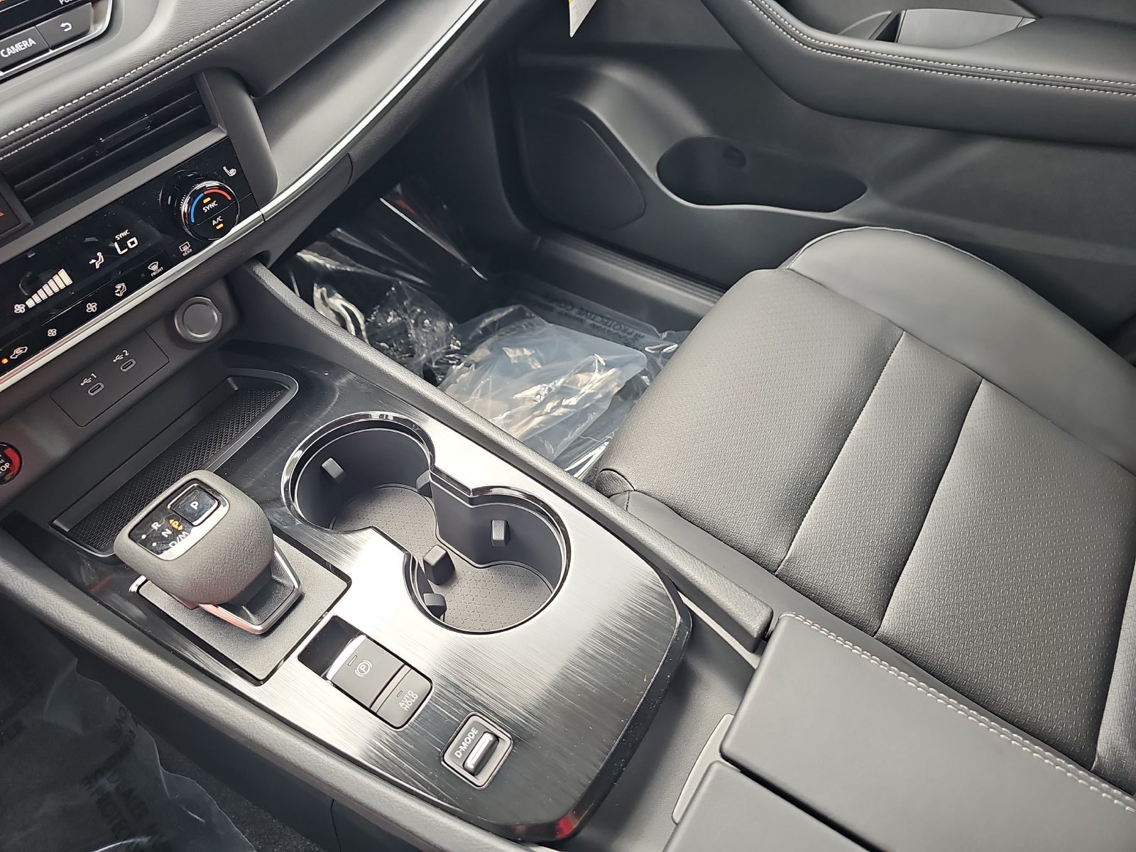 New 2027 Nissan Rogue Dark Armor FWD image 25