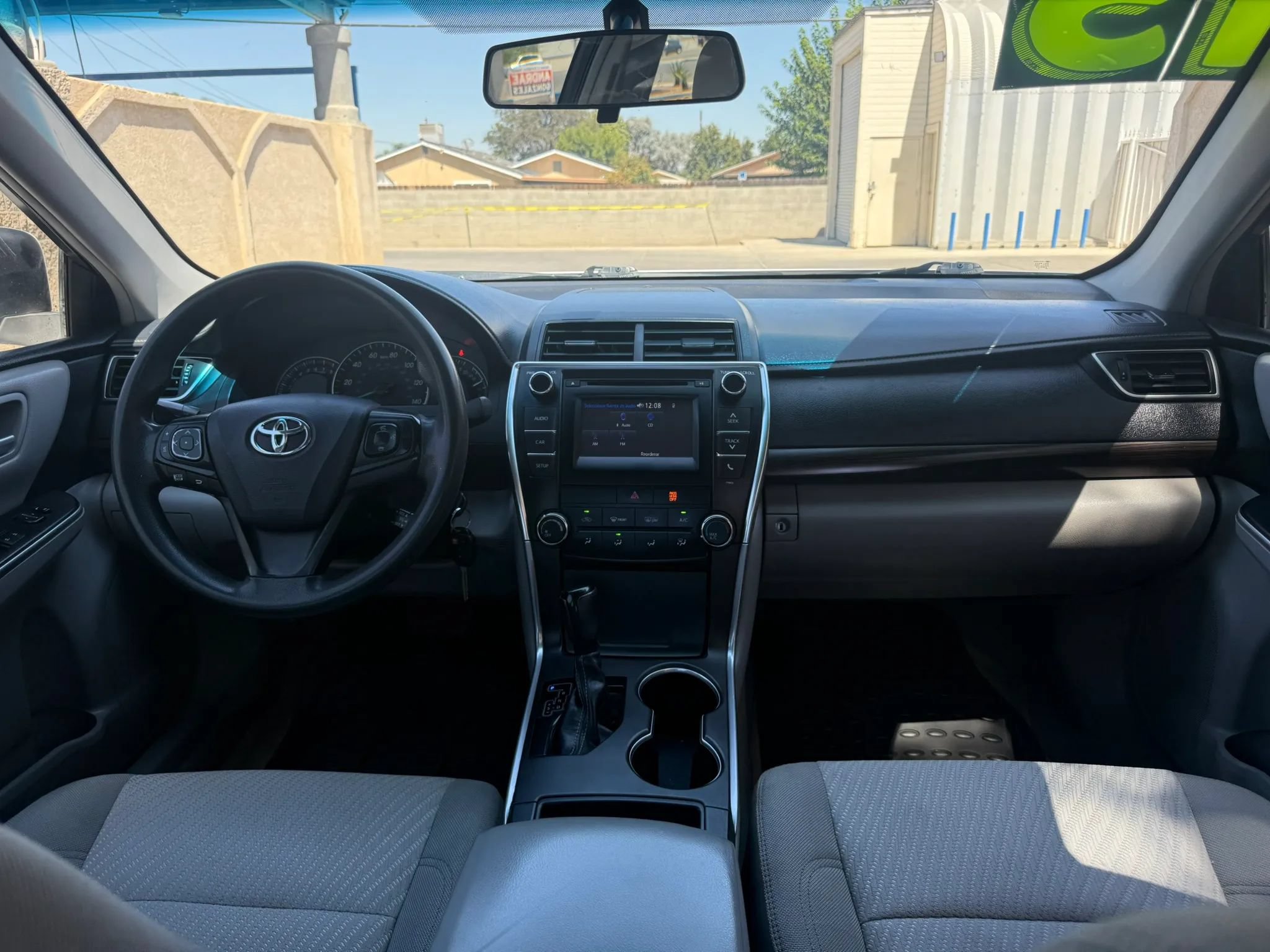 Used 2015 Toyota Camry LE FWD image 11
