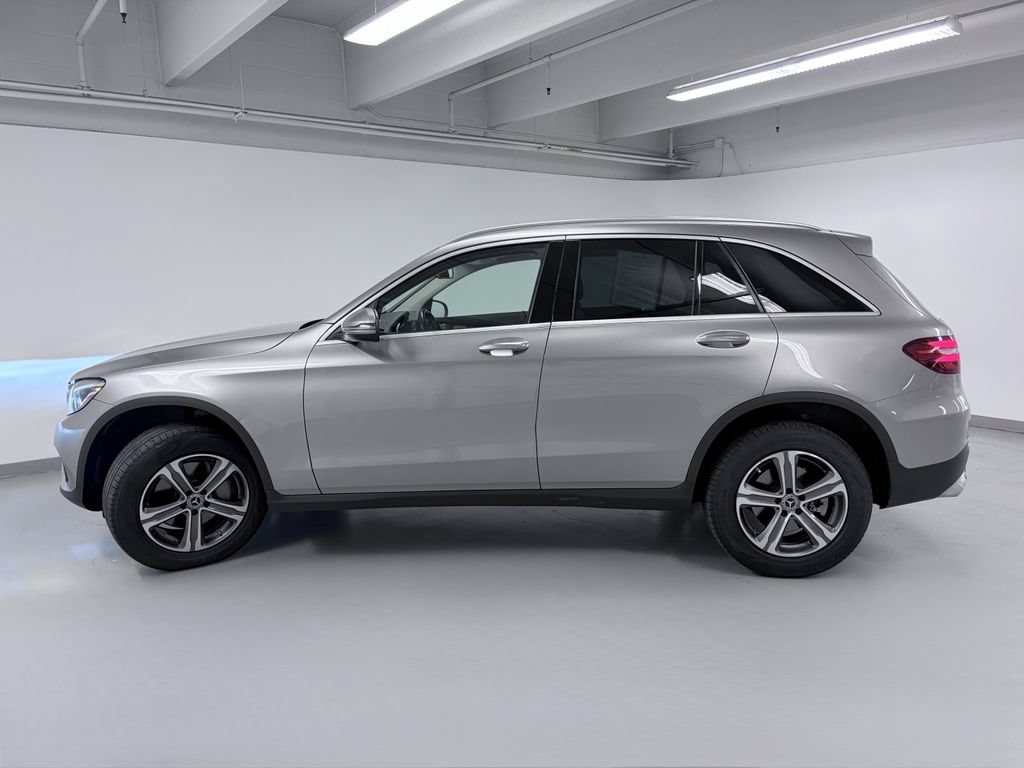 Used 2019 Mercedes-Benz GLC 300 image 4