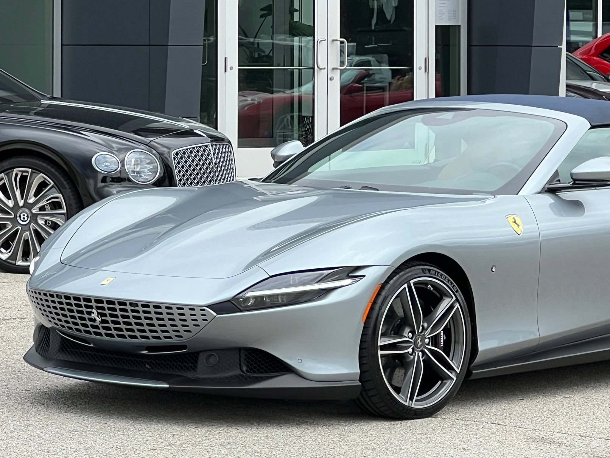 Used 2024 Ferrari Roma Spider RWD image 17