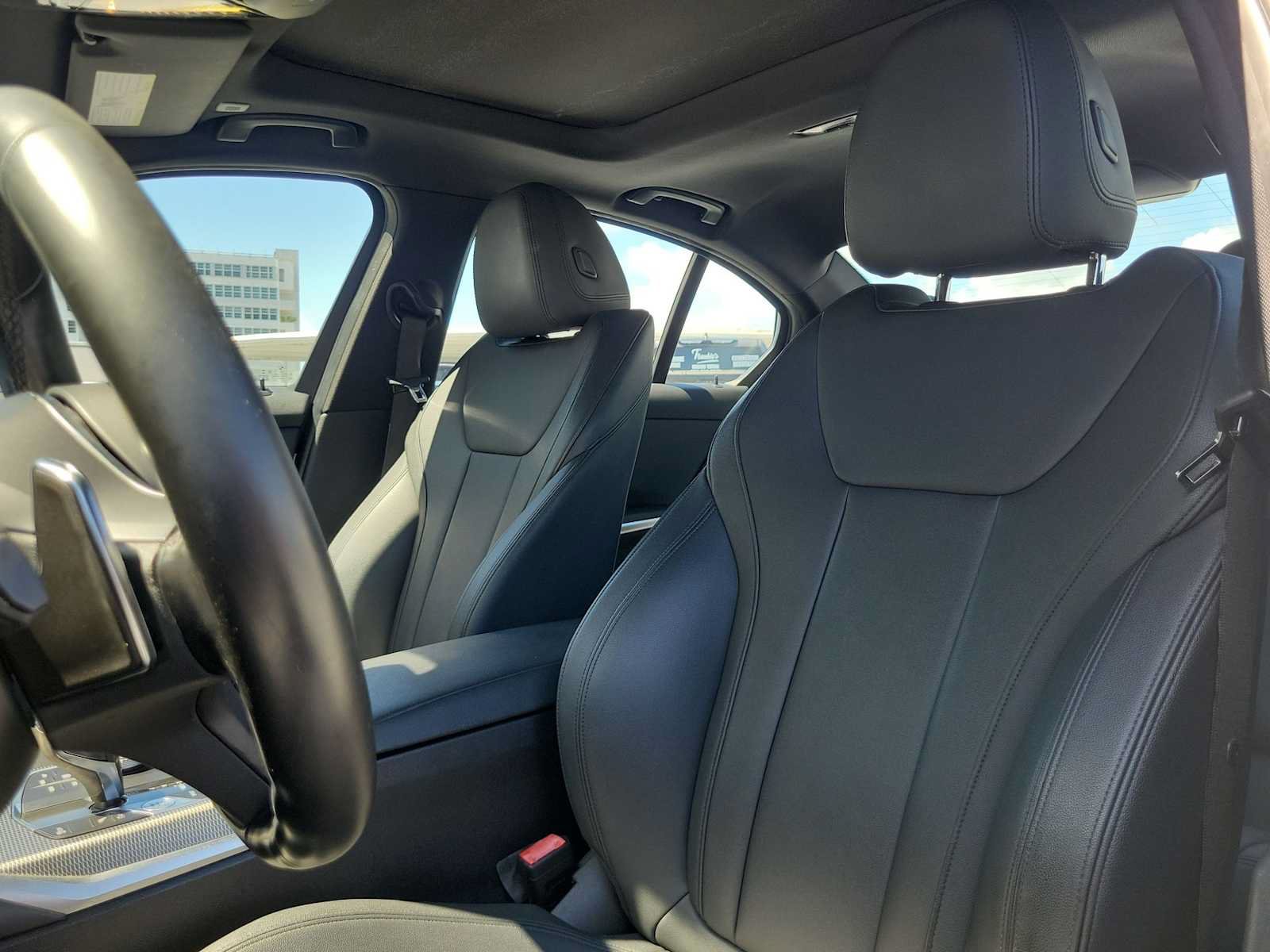 Used 2019 BMW 330i Sedan w/ M Sport Package RWD image 21