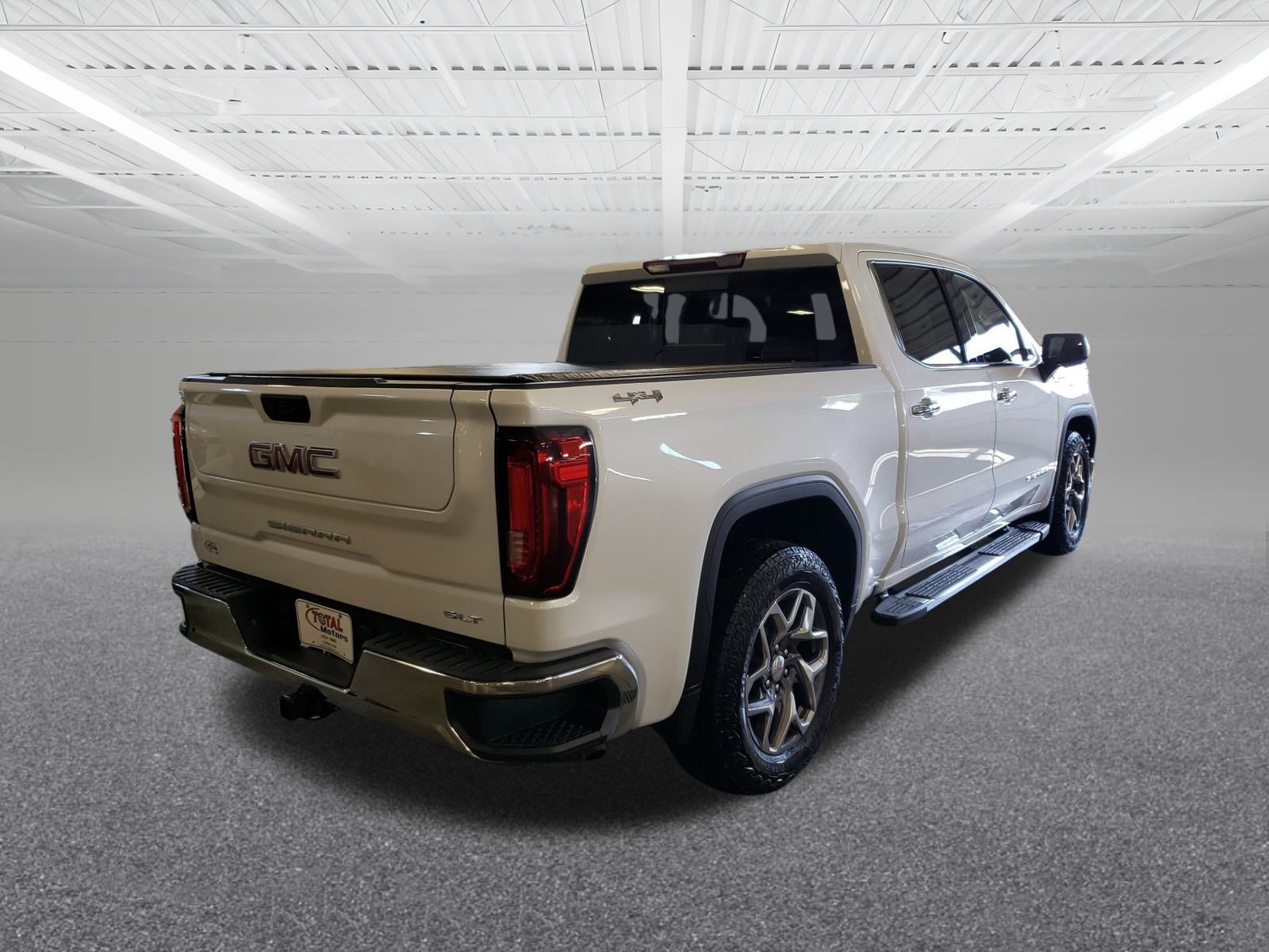 Certified 2022 GMC Sierra 1500 SLT w/ SLT Convenience Package image 6