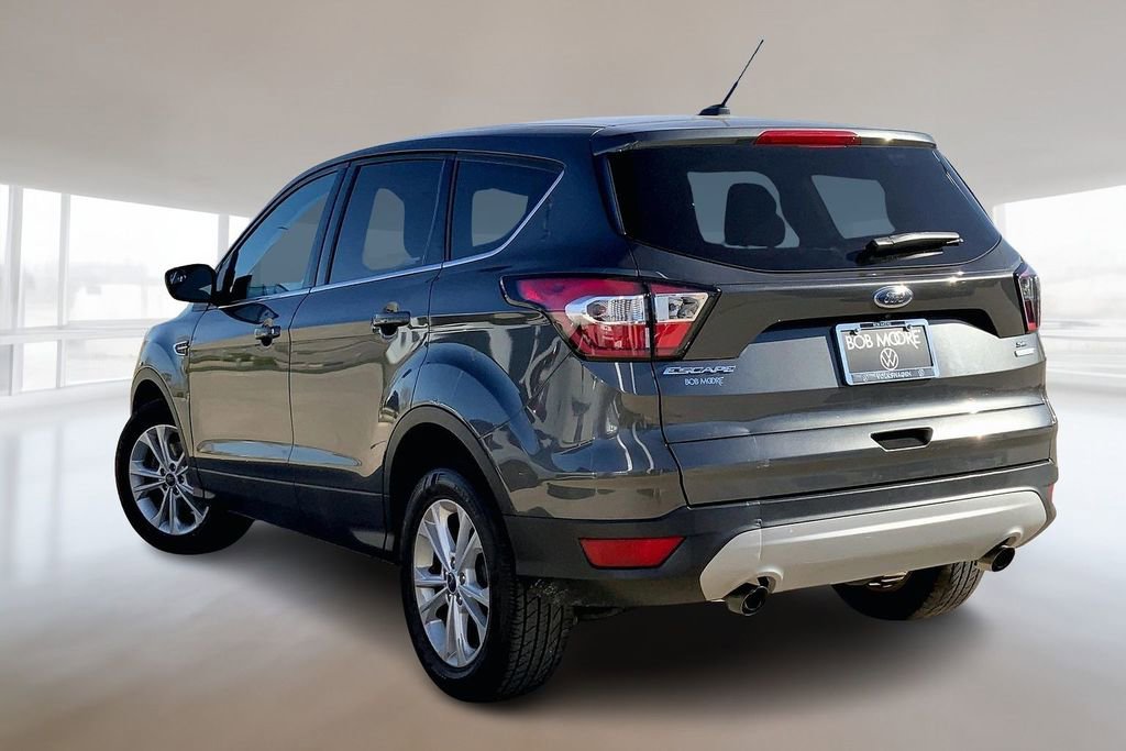 Used 2017 Ford Escape SE image 12