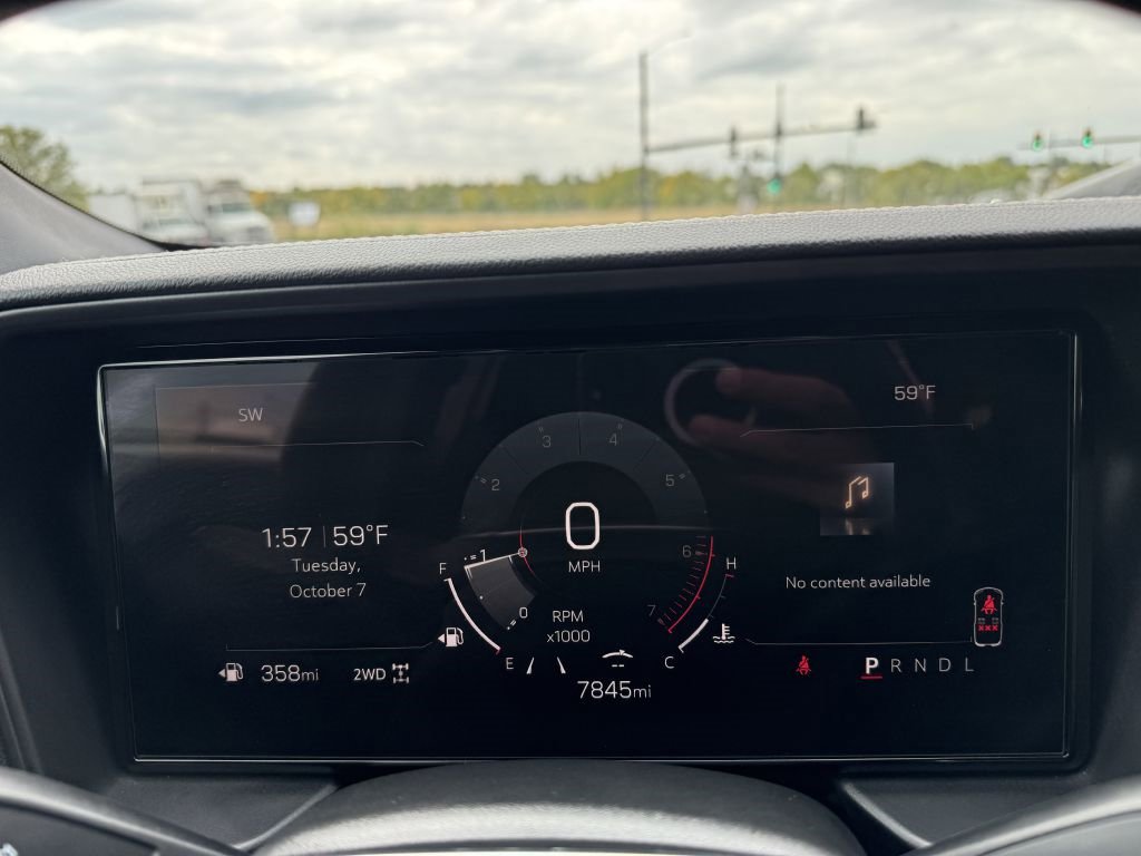 Used 2025 GMC Terrain Elevation image 21